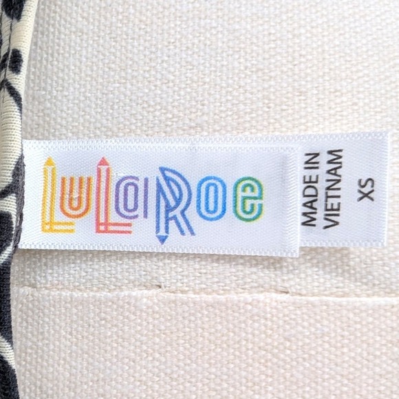 NWT Disney Mickey Mouse Print Tunic Top Lularoe Short Sleeve Women's‎ XS - Picture 3 of 10